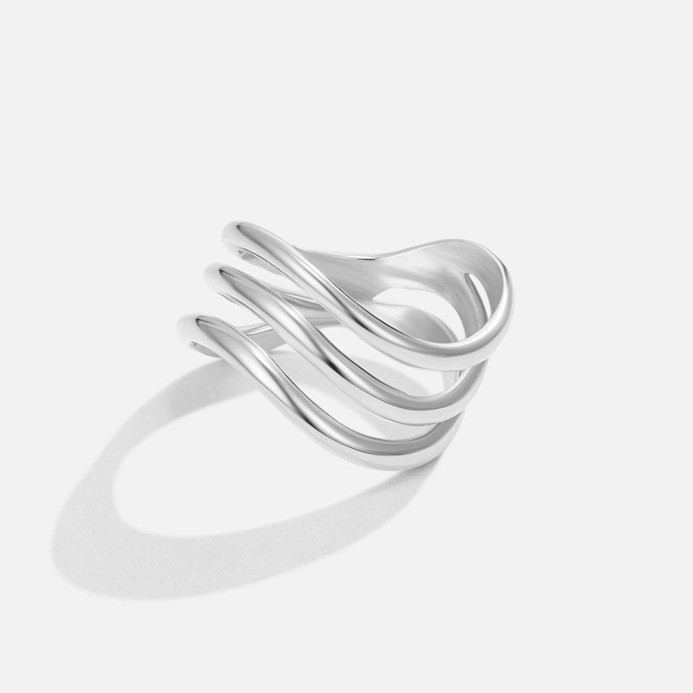 Bague en argent striée Kiya